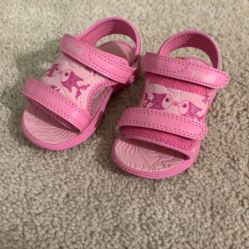 Teva Sandals NWOT
